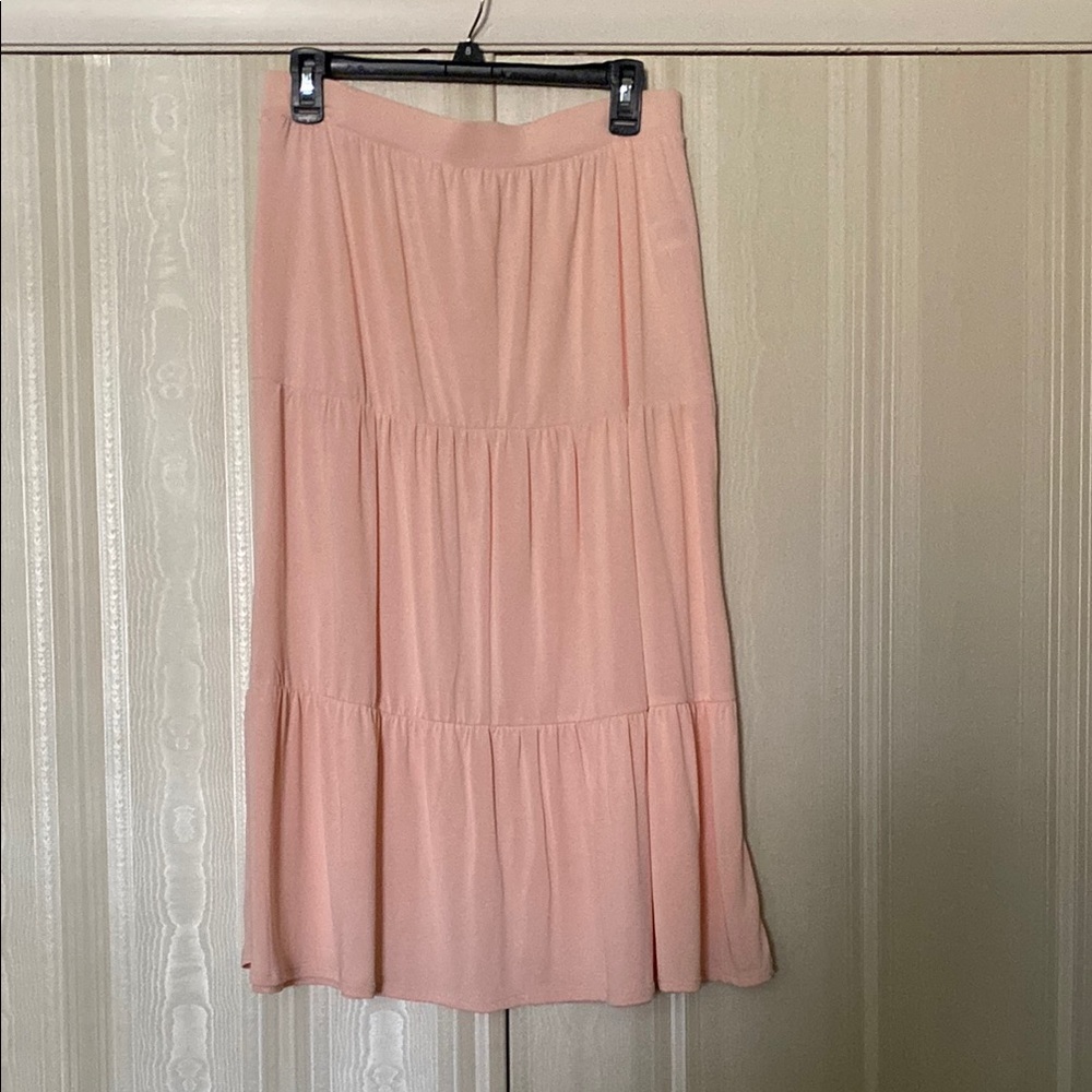 Elegant Pink Tiered Skirt